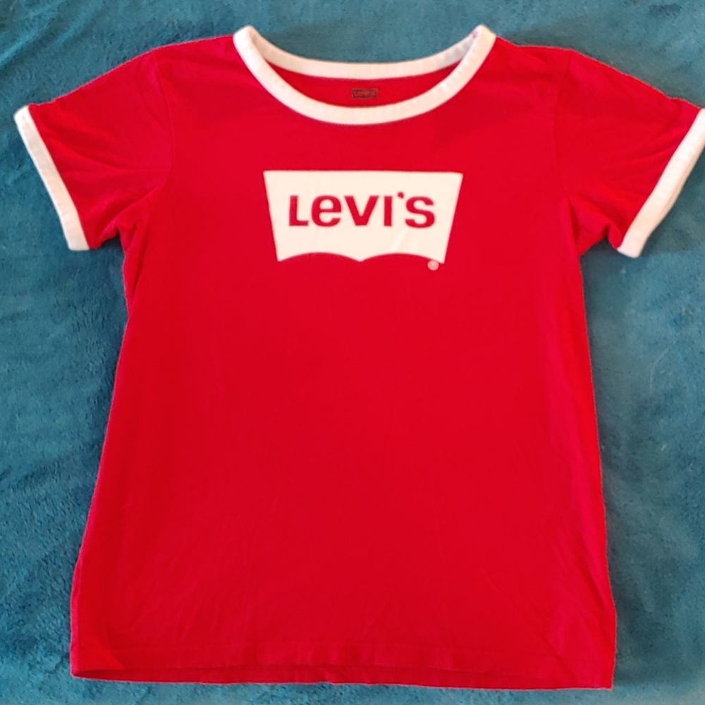Levi's t-shirt